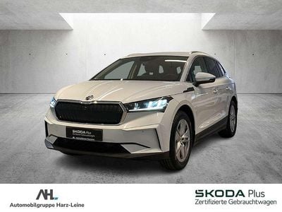 Weiß Gebraucht 2021 Skoda Enyaq iV Loft SUV | 29.062 € (Guter Preis)