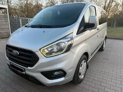 Używany Ford Transit 131 KM (96 kW) 2019 Srebrny Minivan
