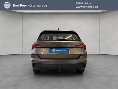Grau Neu 2025 Skoda Kamiq Essence SUV | 31.120 € (Teuer)