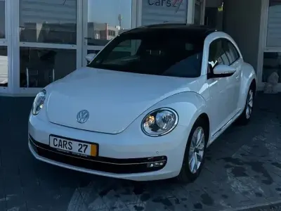 Używany VW Beetle Design 105 KM (77 kW) 2013 Biały Hatchback