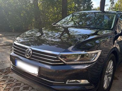 Schwarz Gebraucht 2014 VW Passat Comfortline Kombi | 8.999 € (Fairer Preis)