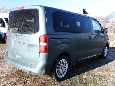 All terrain grün metallic all terrain grün metallic Neu 2025 Peugeot Traveller Active Van / Kleinbus | 38.943 € (Guter Preis)