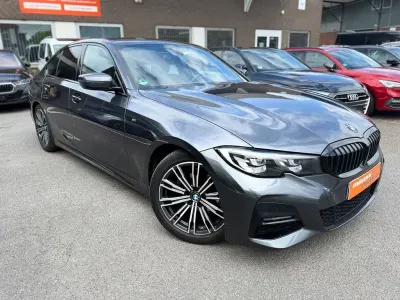 Gebraucht BMW 318 M Sport 150 PS (110 kW) 2020 Grau Limousine
