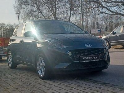 Gebraucht Hyundai i10 Edition 30 67 PS (49 kW) 2022 Grau Kleinwagen