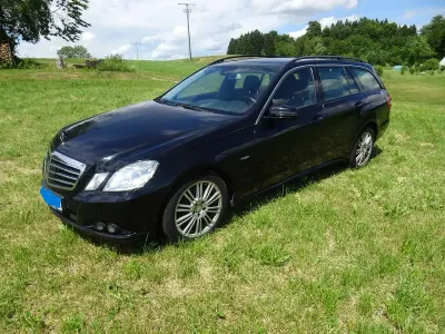 Gebraucht Mercedes E220 170 PS (125 kW) 2011 Schwarz Kombi