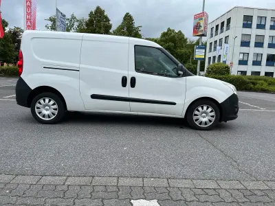 Gebraucht Opel Combo 106 PS (77 kW) 2013 Weiß Van / Kleinbus