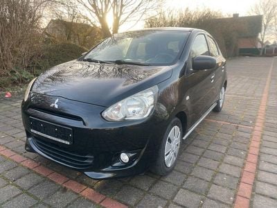 Schwarz Gebraucht 2015 Mitsubishi Space Star Kleinwagen | 4.790 € (Fairer Preis)
