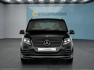 Gebraucht Mercedes V300 237 PS (174 kW) 2026 Schwarz Van / Kleinbus