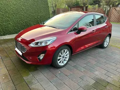 Brugt Ford Fiesta Titanium 101 HK (74 kW) 2018 Rød Hatchback