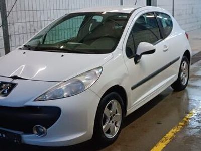 gebraucht Peugeot 207 bj 2009 Tuv 09,24