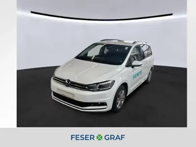 Gebraucht VW Touran Comfortline 150 PS (110 kW) 2023 Weiß Van / Kleinbus