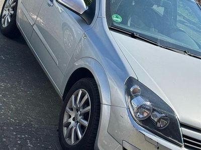 Usata Opel Astra 95 CV (69 kW) 2004 Argento Utilitaria