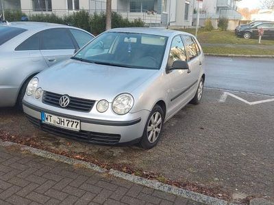 Gebraucht VW Polo Basis 64 PS (47 kW) 2003 Silber Limousine