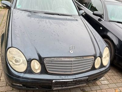 Mercedes E240