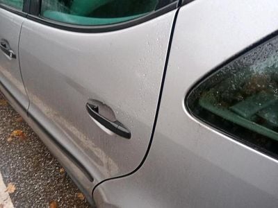 Usata Mercedes A160 75 CV (55 kW) 2000 Argento Utilitaria