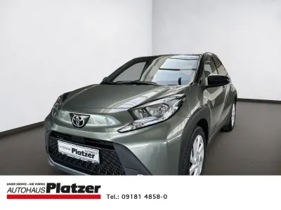 Gebraucht Toyota Aygo X Pulse 72 PS (52 kW) 2022 Gruen SUV