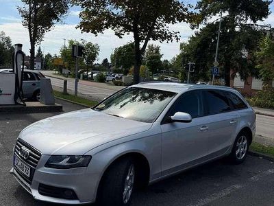 Gebraucht Audi A4 143 PS (105 kW) 2010 Grau Kombi