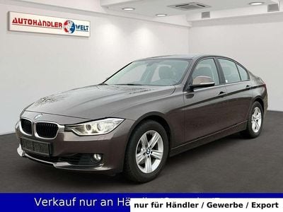 Braun Gebraucht 2012 BMW 320 Sport Line Limousine | 7.999 € (Superpreis)