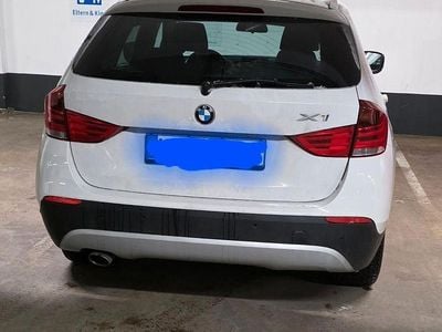 Weiß Gebraucht 2011 BMW X1 SUV | 4.800 € (Fairer Preis)