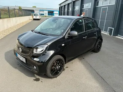Gebraucht Smart ForFour Electric Drive 41 kW (56 PS) 2018 Schwarz Kleinwagen