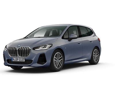 Gebraucht BMW 220 Active Tourer M Sport 170 PS (125 kW) 2025 Grau Van / Kleinbus
