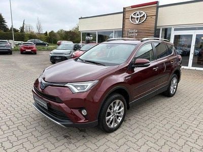 Używany Toyota RAV4 Hybrid Edition-S 155 KM (114 kW) 2016 Czerwony SUV
