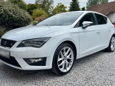 Używany Seat Leon FR 140 KM (102 kW) 2014 Biały Sedan/Limuzyna