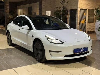 Weiß Gebraucht 2022 Tesla Model 3 Limousine | 28.800 € (Guter Preis)