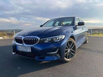 BMW 330e