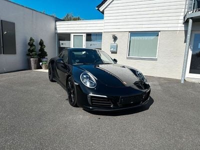 Porsche 911 Carrera 4