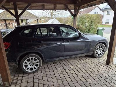 Schwarz Gebraucht 2010 BMW X1 SUV | 6.000 € (Fairer Preis)