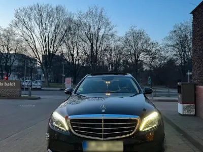 Gebraucht Mercedes C300 AMG line 245 PS (180 kW) 2019 Schwarz Kombi