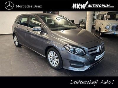 Usata Mercedes B180 Style 122 CV (89 kW) 2018 Grigio Monovolume