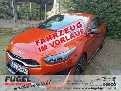 Gebraucht Kia ProCeed GT-Line 160 PS (117 kW) 2023 Orange fusion met. Kombi