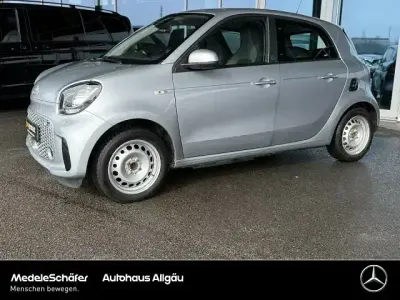 Usata Smart ForFour Electric Drive 60 kW (82 CV) 2021 Argento Berlina