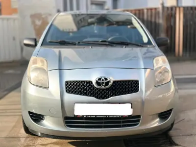 Gebraucht Toyota Yaris 87 PS (63 kW) 2006 Grau Limousine