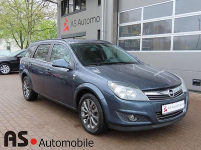 Gebraucht Opel Astra Edition 116 PS (85 kW) 2010 Metro blue/metro Kombi