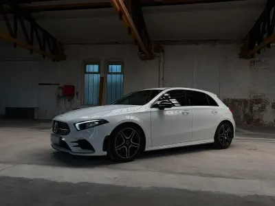 Gebraucht Mercedes A200 AMG line 160 PS (117 kW) 2018 Weiß Limousine