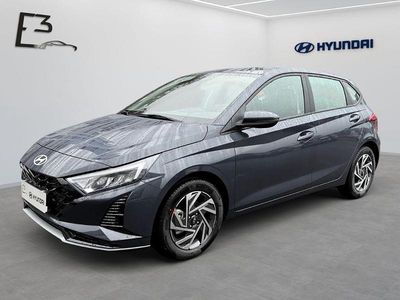 Neu Hyundai i20 Trend 90 PS (66 kW) 2025 Grau Limousine