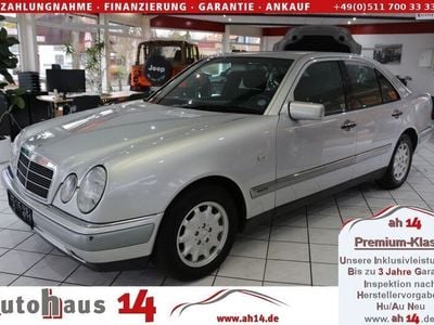 Mercedes E200