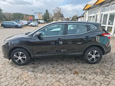 Gebraucht Nissan Qashqai Acenta 116 PS (85 kW) 2017 SUV