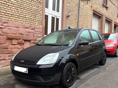 Second-hand Ford Fiesta 69 CP (50 kW) 2003 Hatchback
