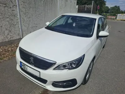 Gebraucht Peugeot 308 Active 131 PS (96 kW) 2021 Weiß Kombi