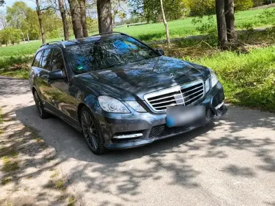 Usata Mercedes E350 265 CV (194 kW) 2011 Grigio Station wagon