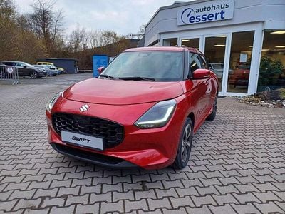 Neu Suzuki Swift Comfort 83 PS (61 kW) 2026 Red pearl met Kleinwagen