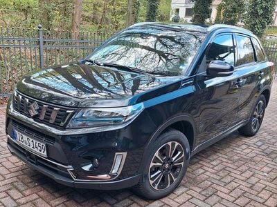 Begagnad Suzuki Vitara Comfort+ 129 HK (94 kW) 2024 Svart SUV
