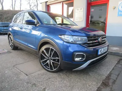 Gebraucht VW T-Cross Move 95 PS (69 kW) 2023 Blau SUV