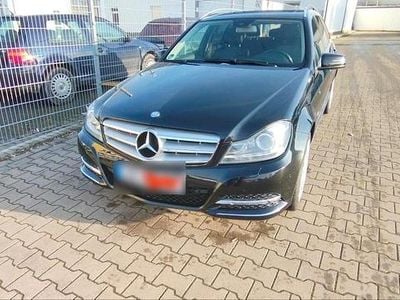Second-hand Mercedes C220 Avantgarde 170 CP (125 kW) 2011 Negru Break