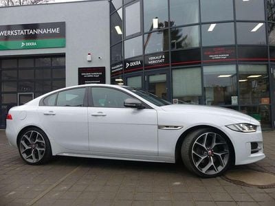 Second-hand Jaguar XE R-Sport 179 CP (131 kW) 2018 Alb Berlinǎ