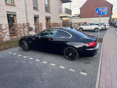 Gebraucht BMW 325 218 PS (160 kW) 2007 Schwarz Coupé